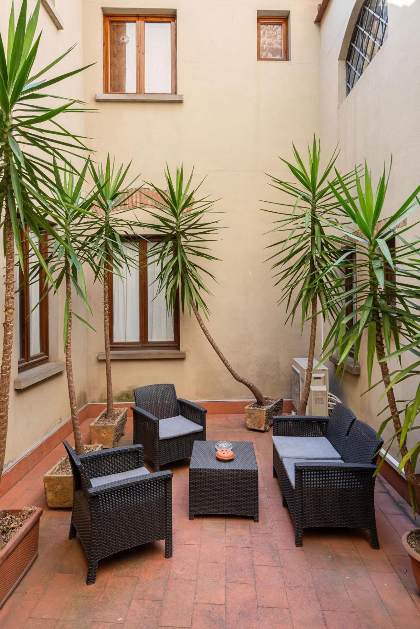 Signoria Apartment With Patio Φλωρεντία Εξωτερικό φωτογραφία