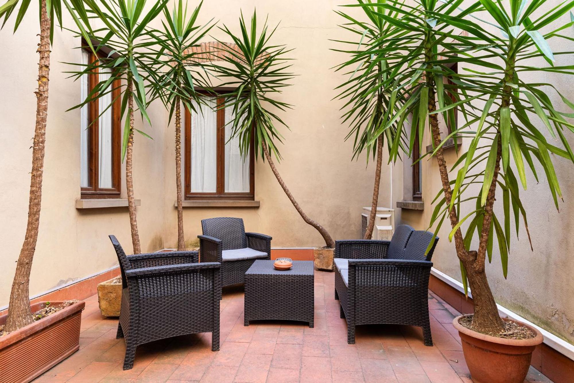 Signoria Apartment With Patio Φλωρεντία Εξωτερικό φωτογραφία